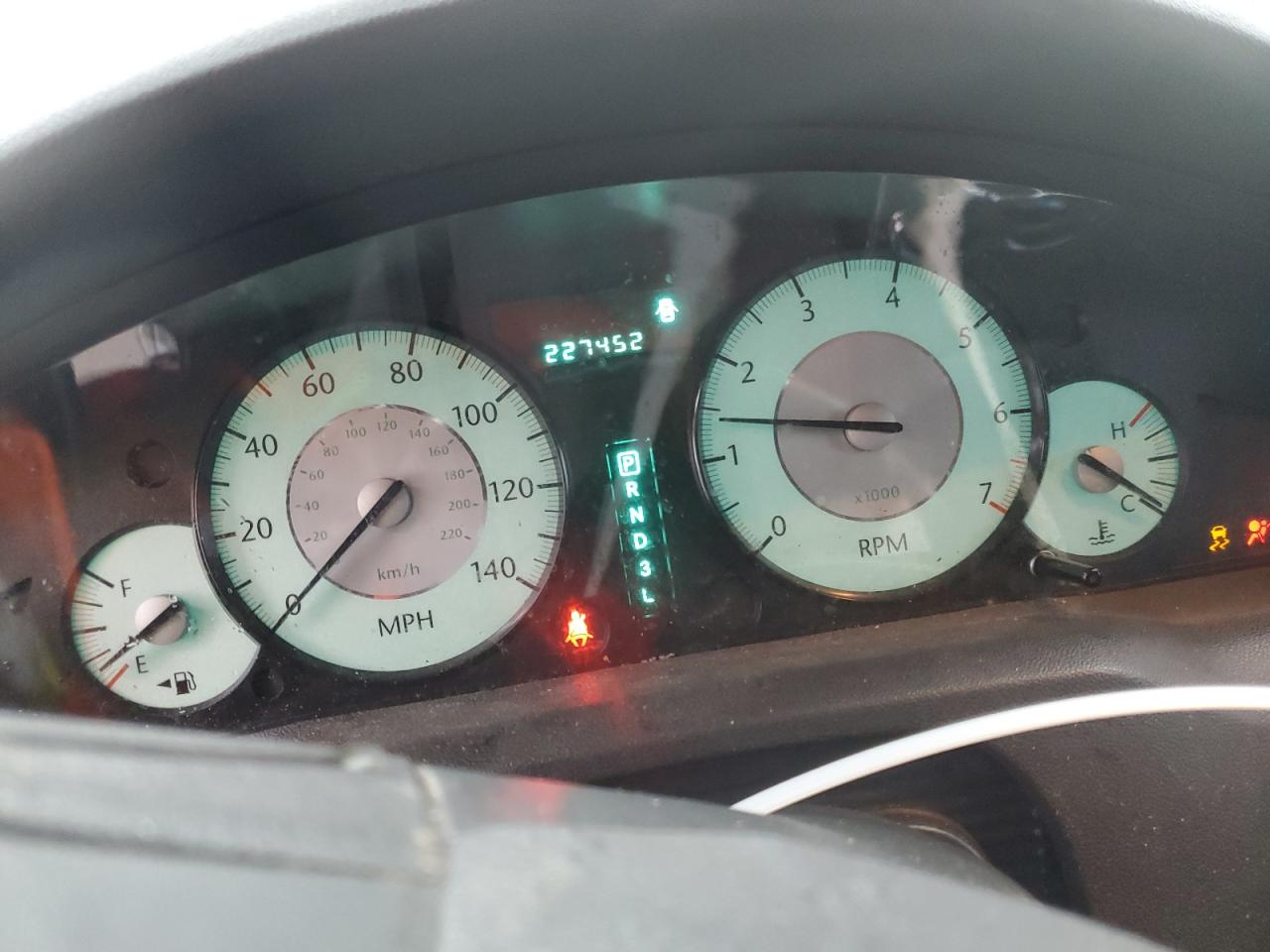 2009 Chrysler 300 - Image 9