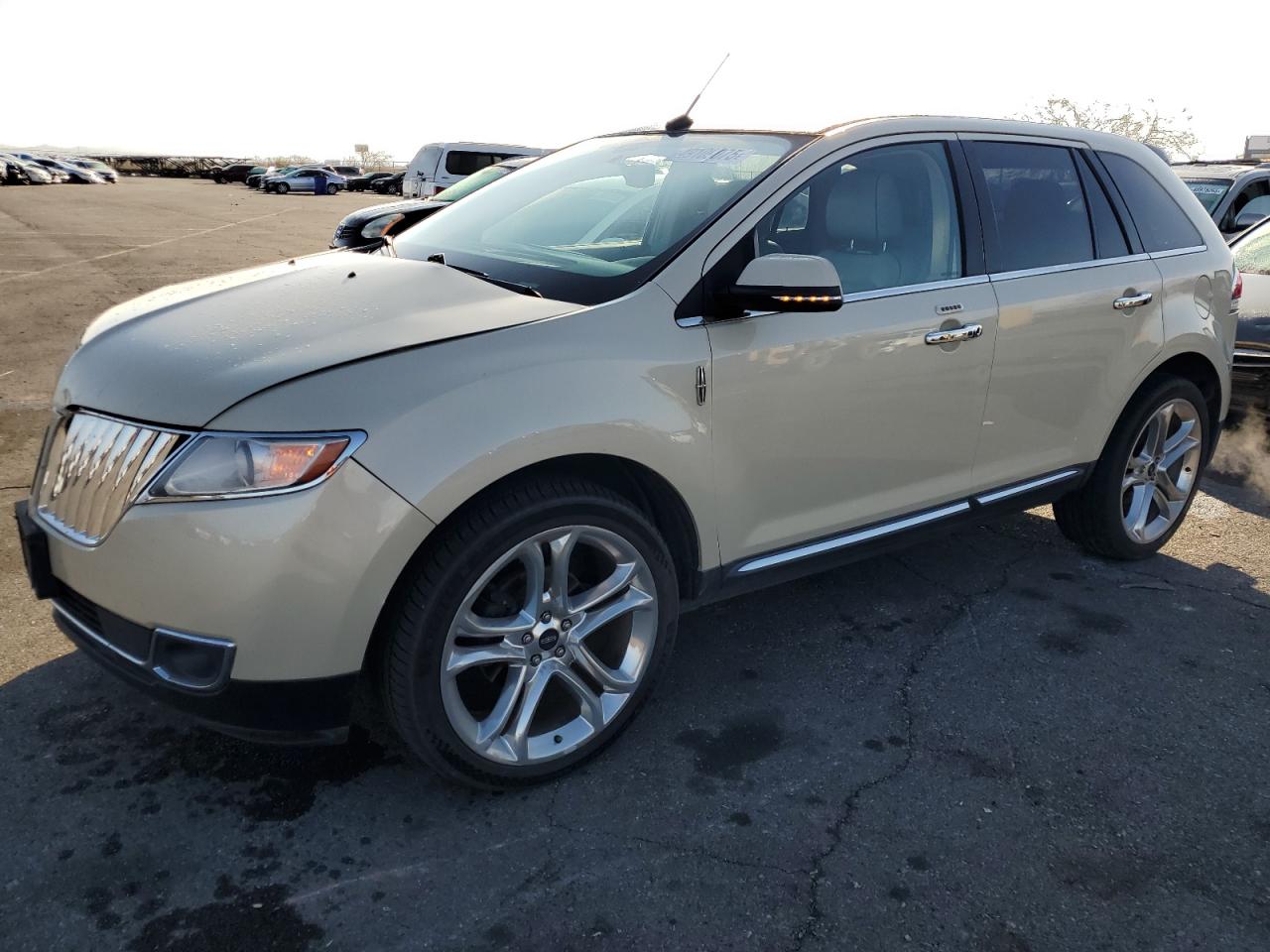 2014 Lincoln Mkx  zu verkaufen in North Las Vegas, NV - Front End