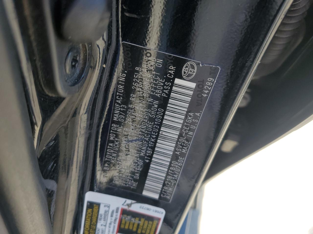 2014 Toyota Camry - Image 12