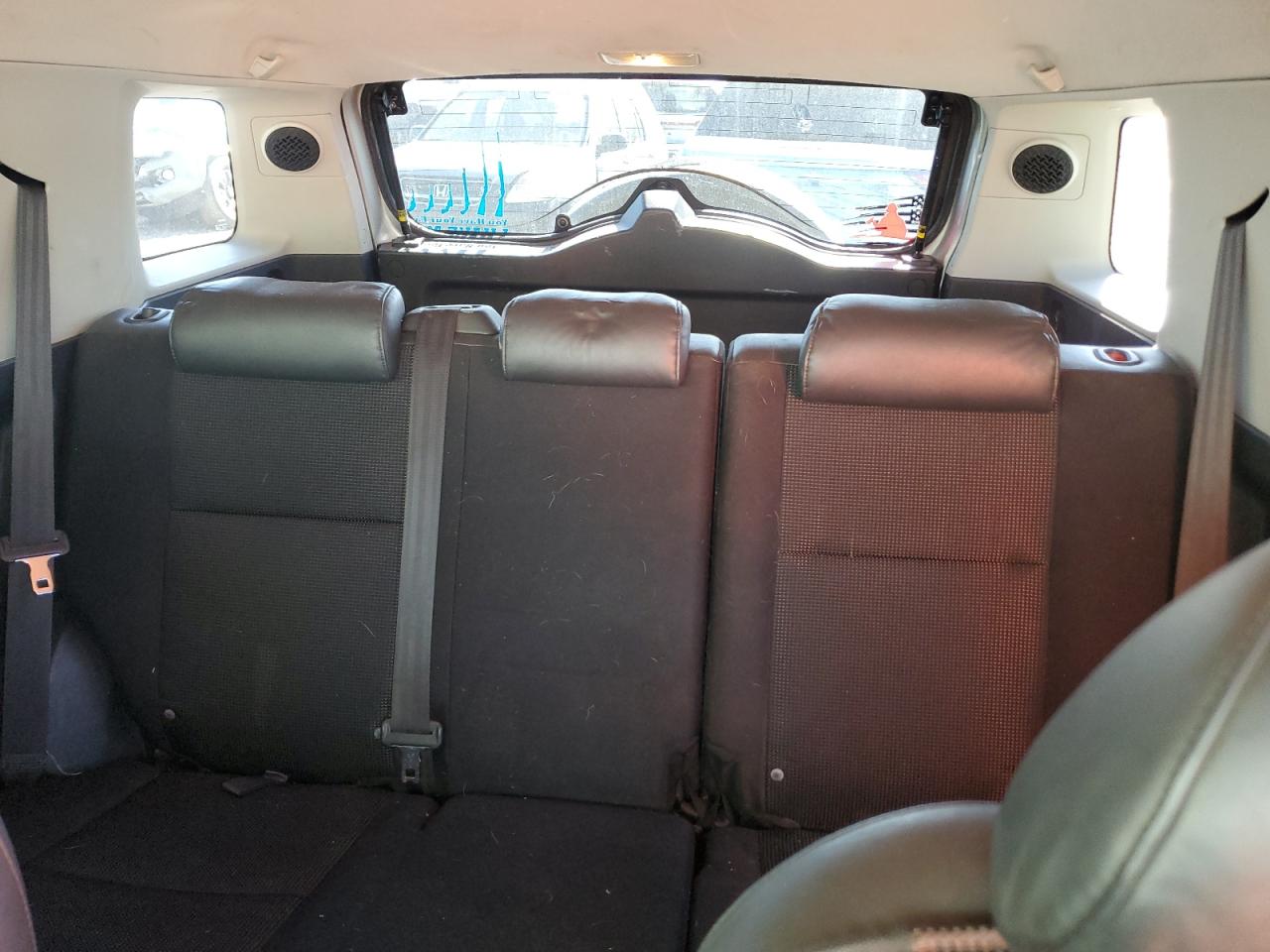2007 Toyota FJ Cruiser - Image 10