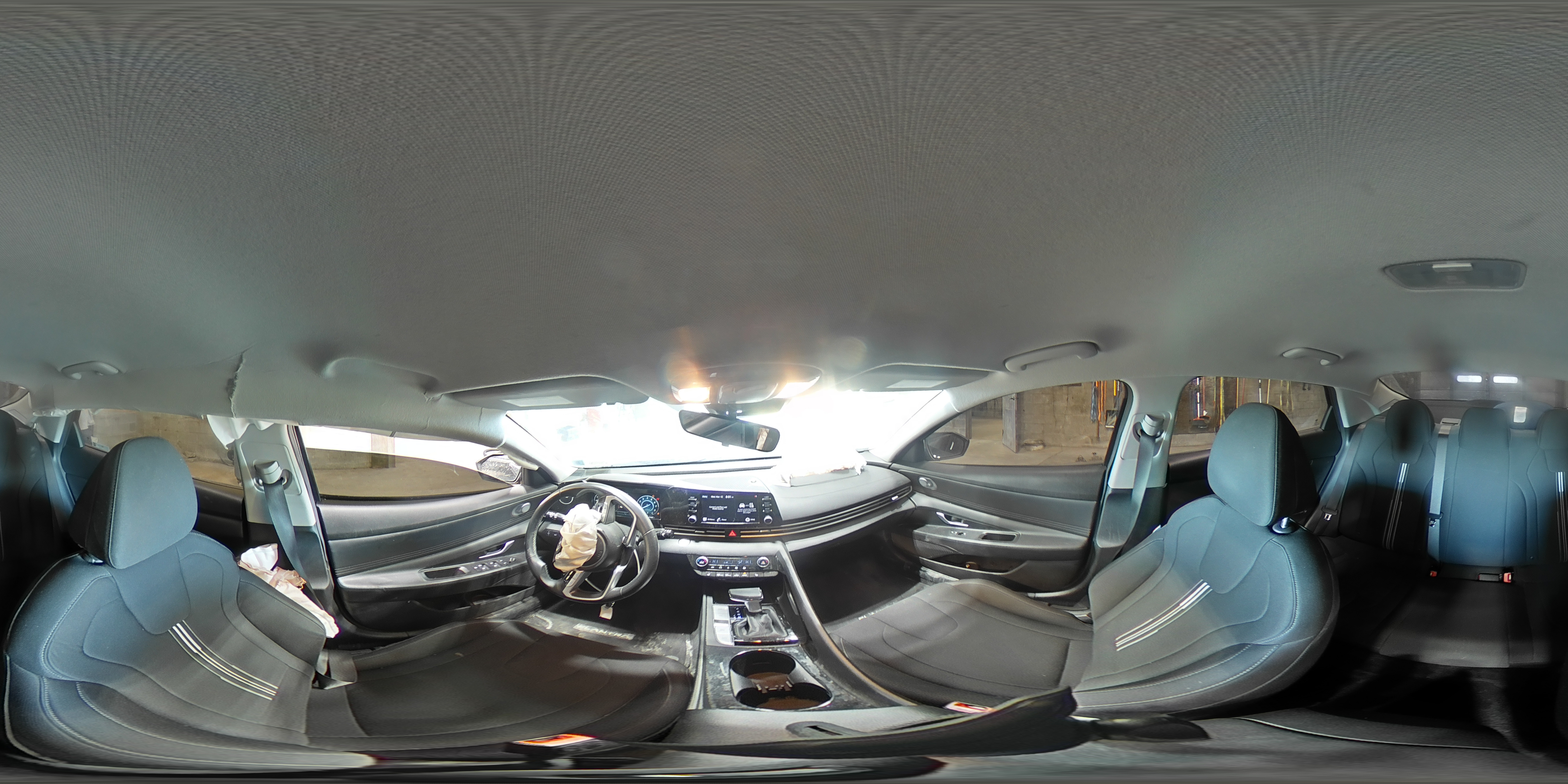 2021 Hyundai Elantra - Image 12