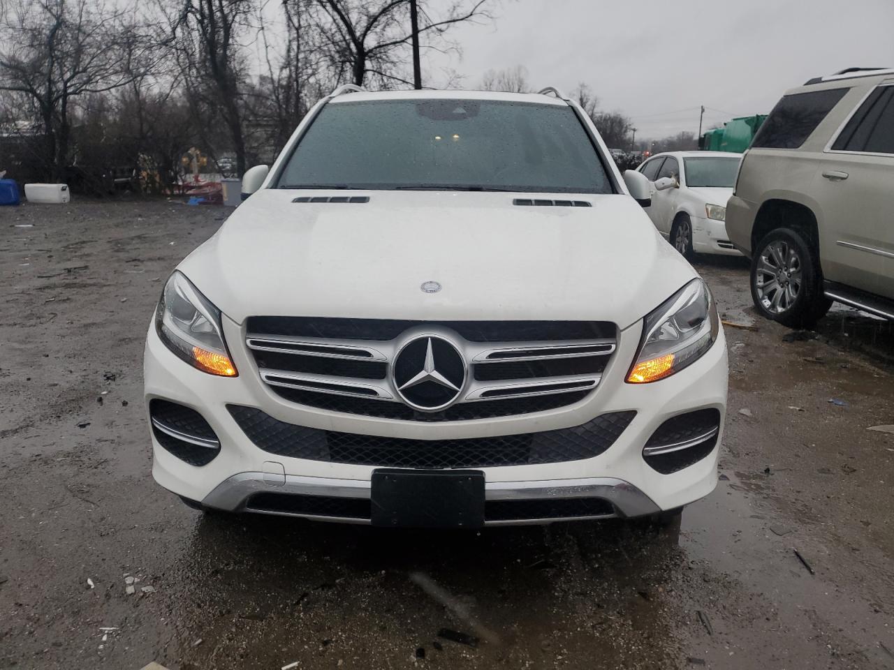 2017 Mercedes-Benz GLE - Image 5