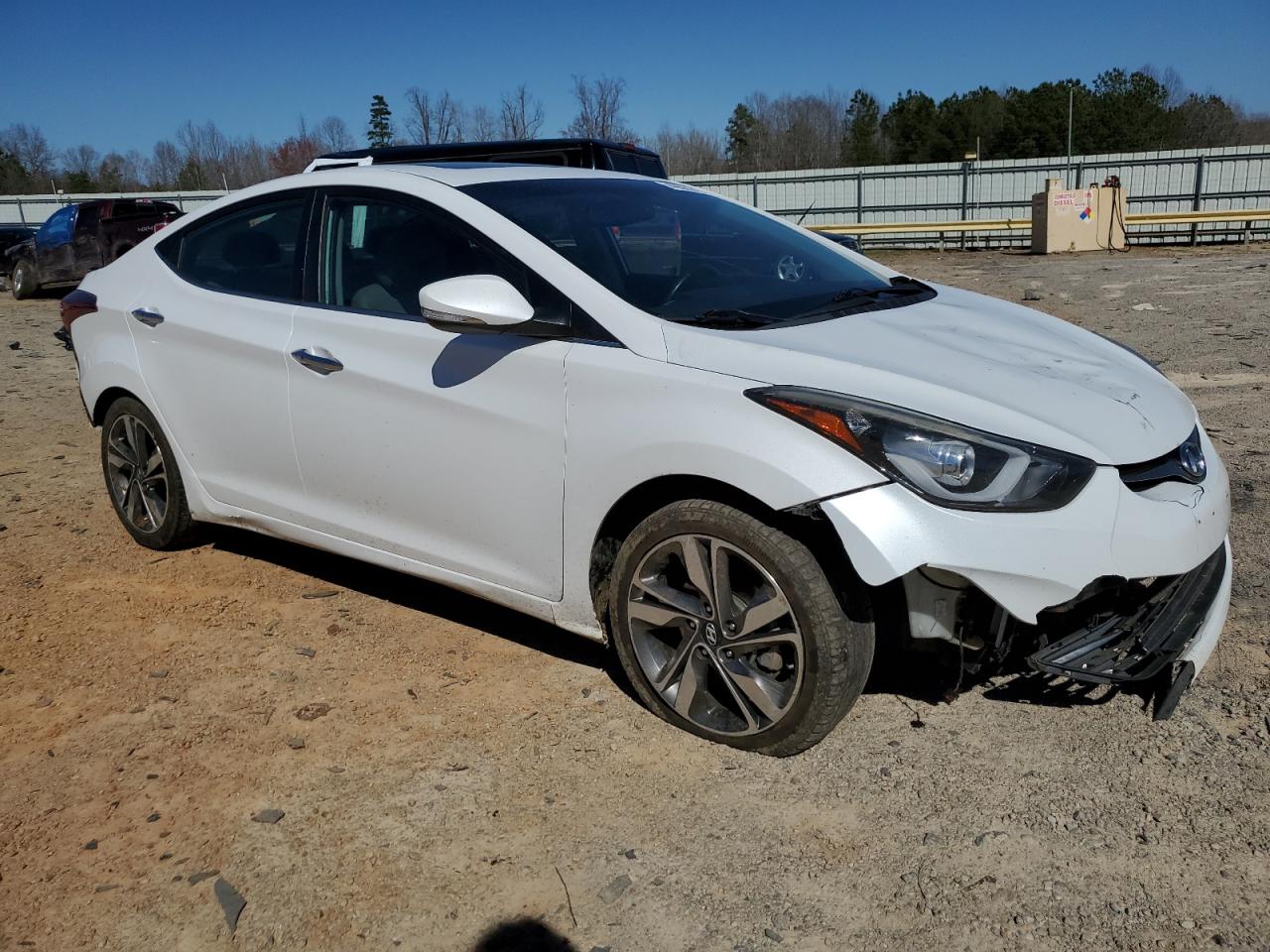 2015 Hyundai Elantra - Image 4