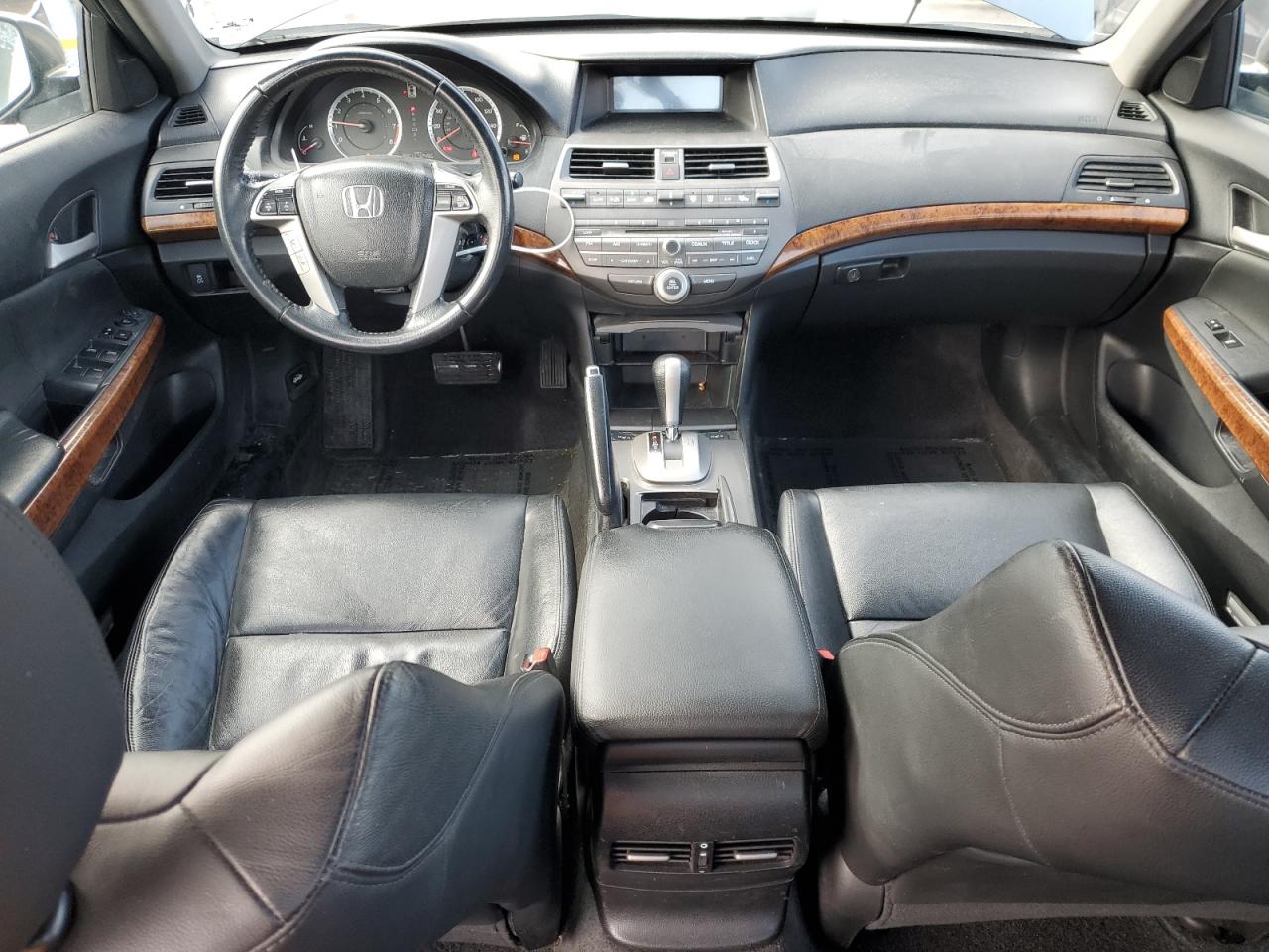 2011 Honda Accord - Image 8