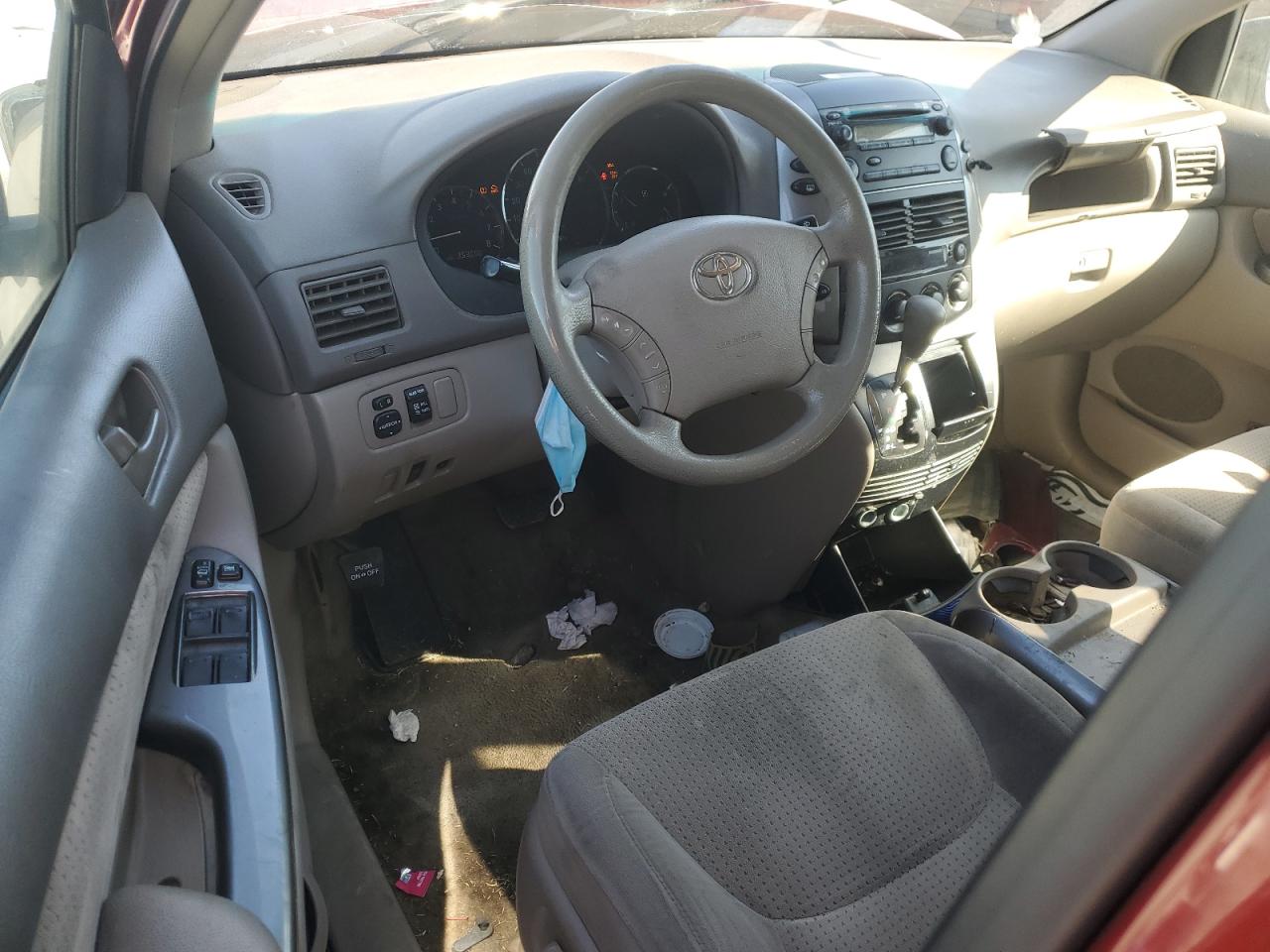 2009 Toyota Sienna - Image 8