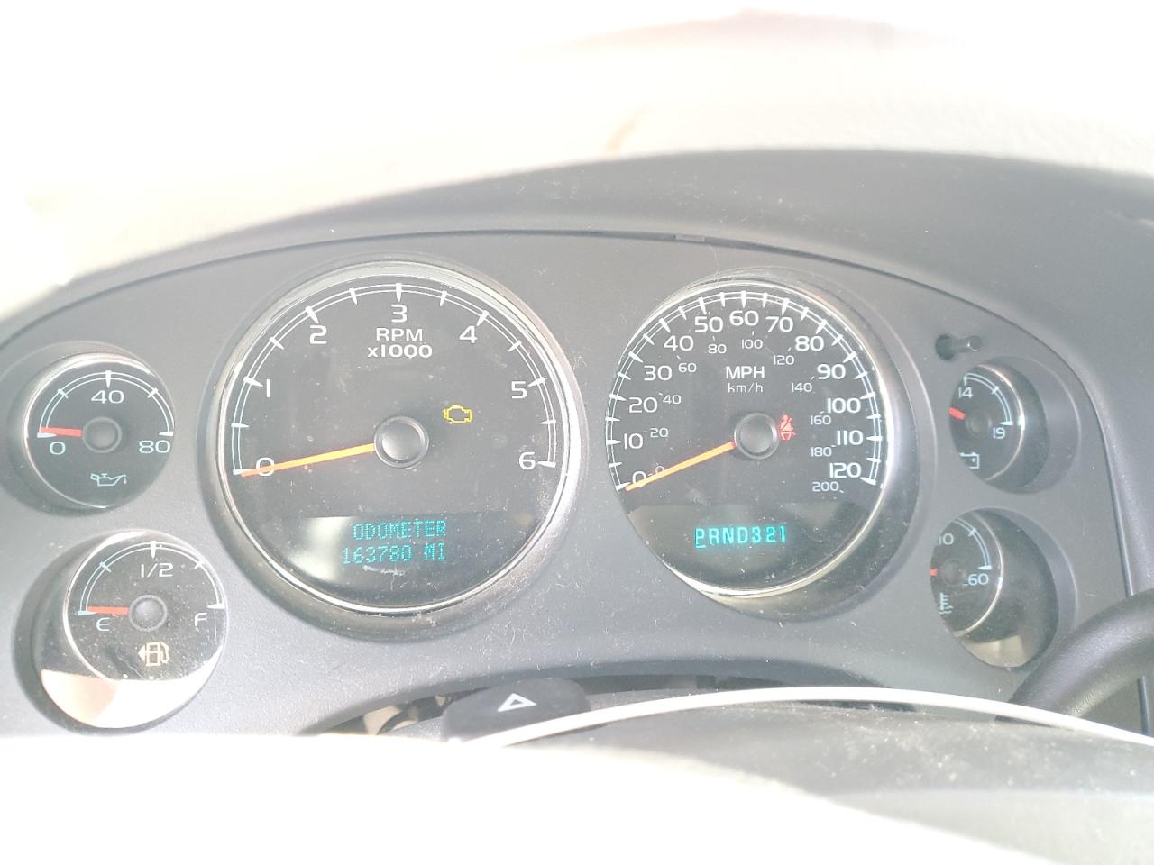 2008 Chevrolet Suburban - Image 9
