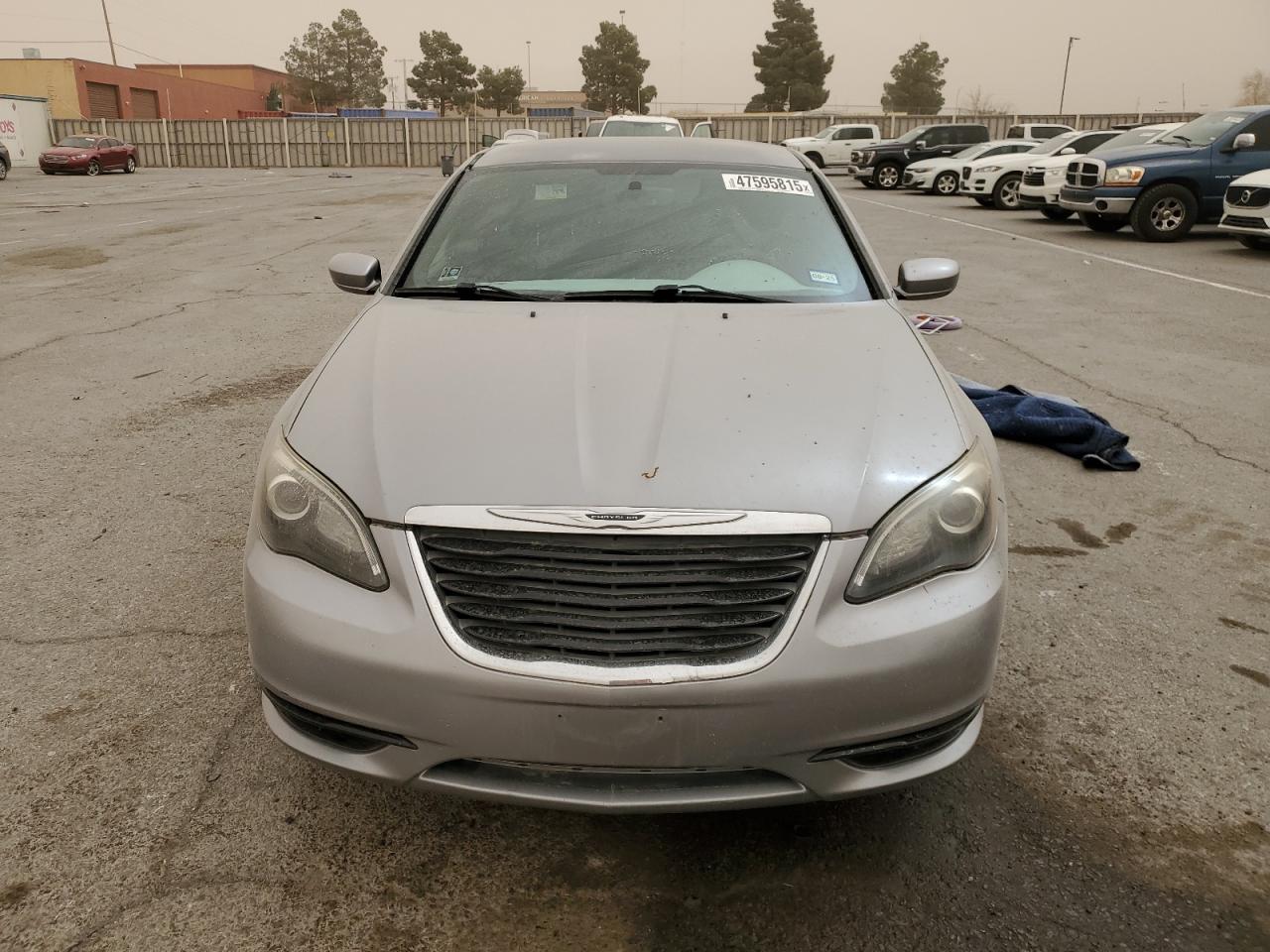 2013 Chrysler 200 - Image 5