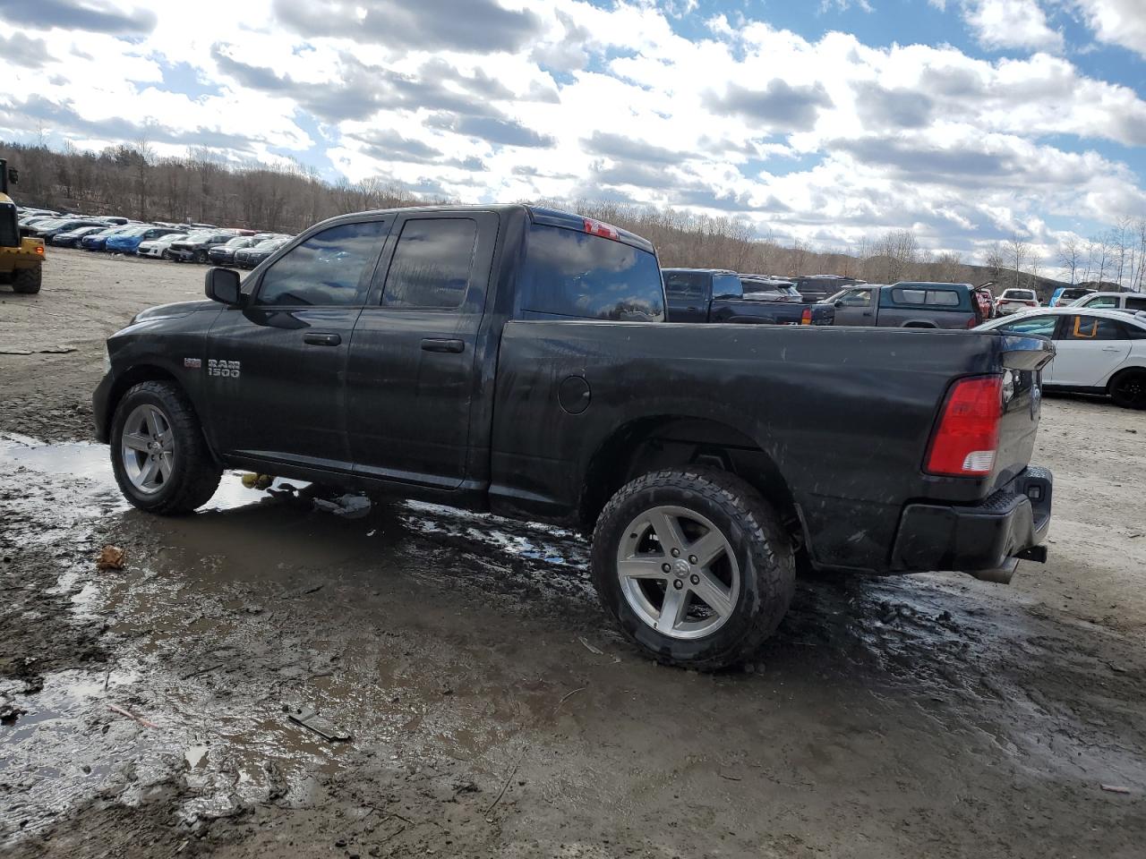 2016 RAM 1500 - Image 2