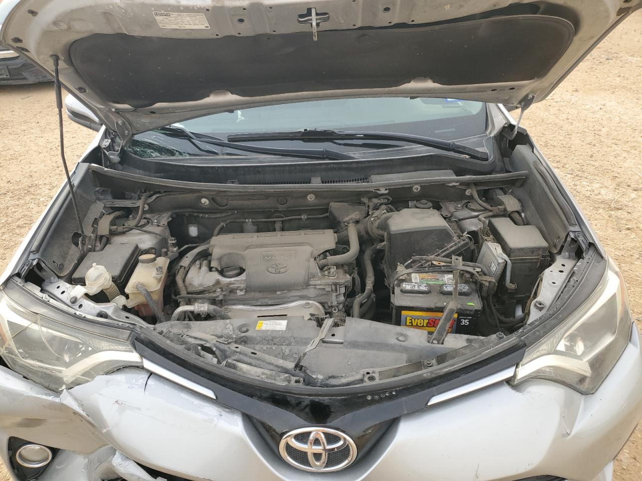 2016 Toyota RAV 4 - Image 12