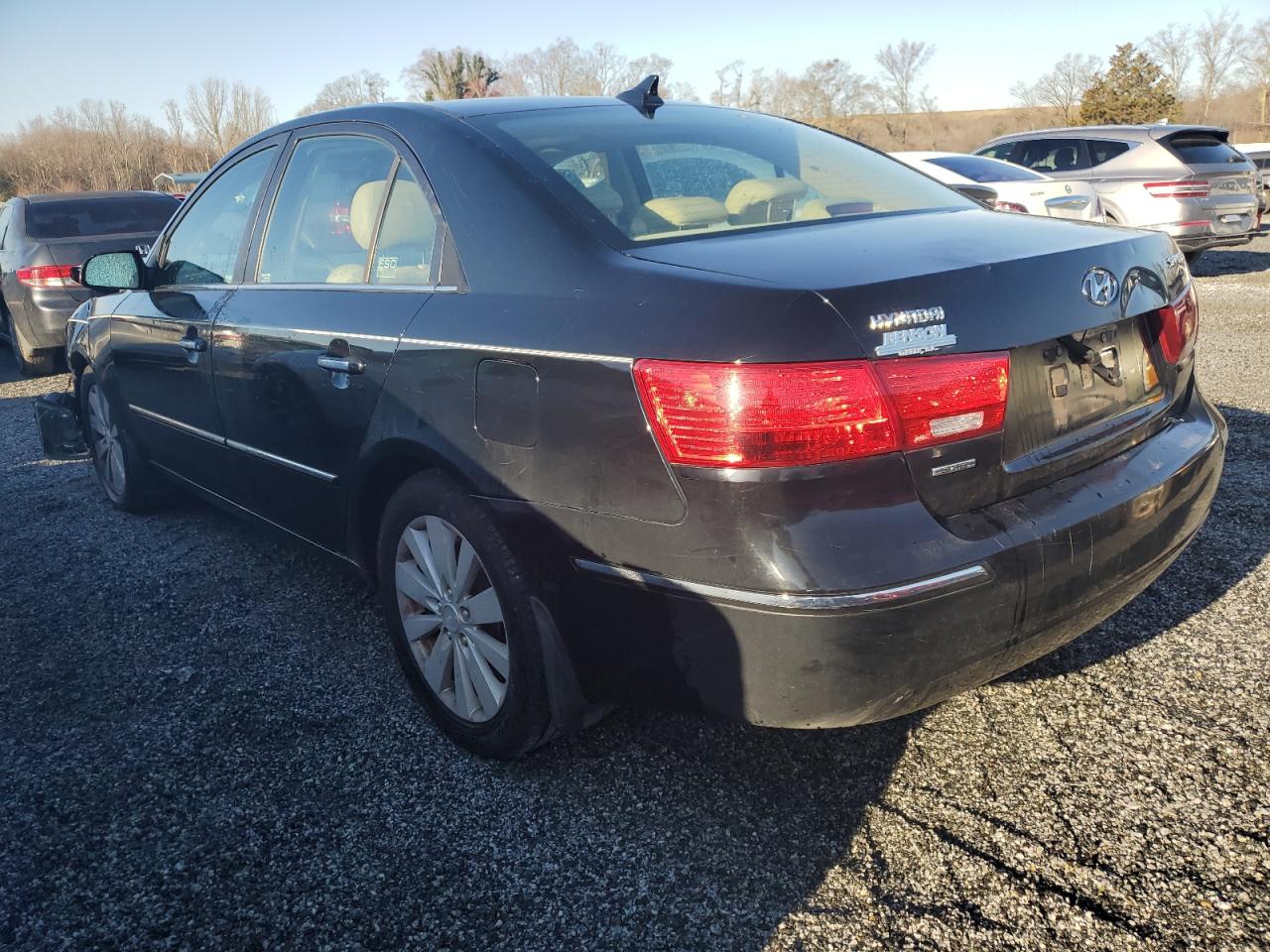 2009 Hyundai Sonata - Image 2
