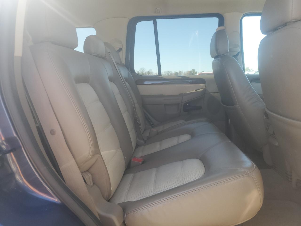 2004 Ford Explorer Eddie Bauer VIN: 1FMZU84W34ZA95465 Lot: 49528345