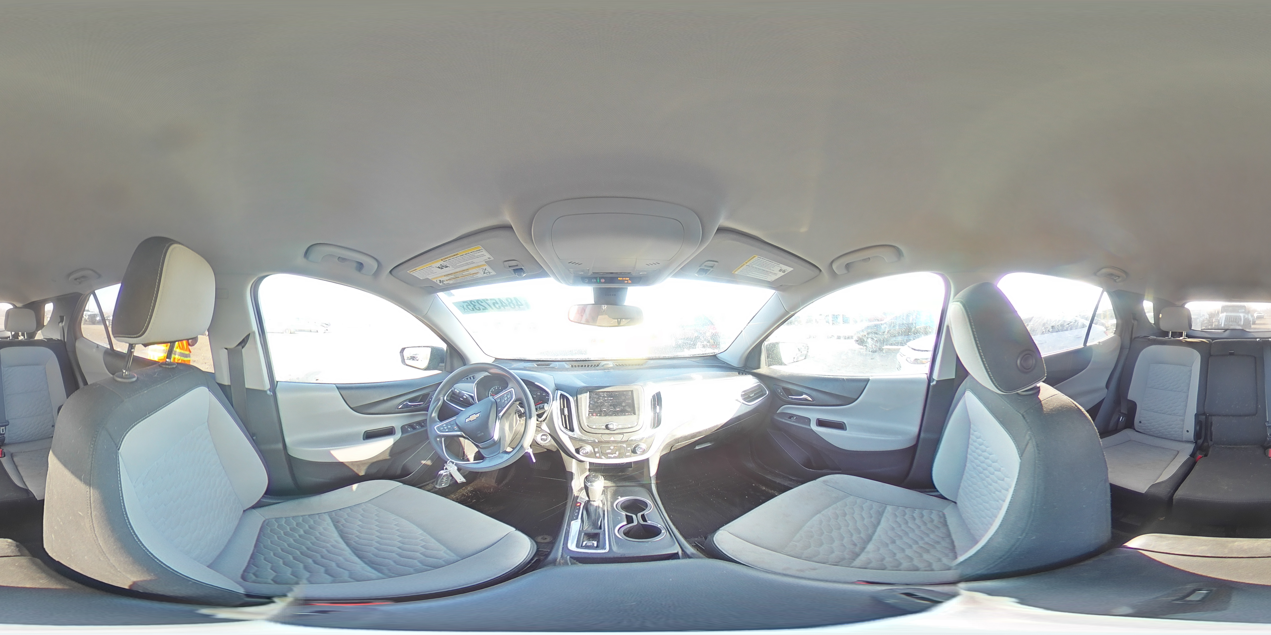 2020 Chevrolet Equinox - Image 13