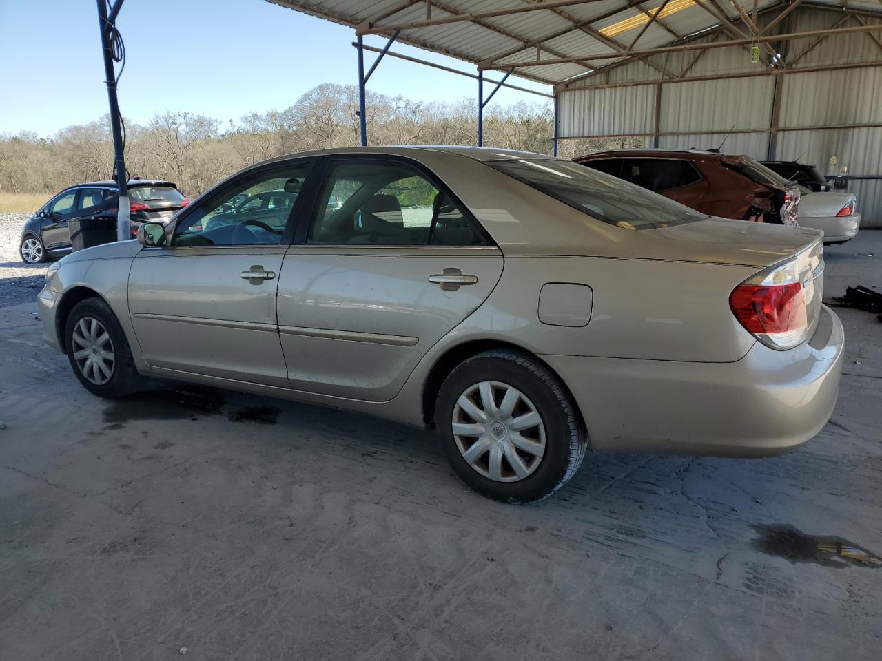 2005 Toyota Camry - Image 2