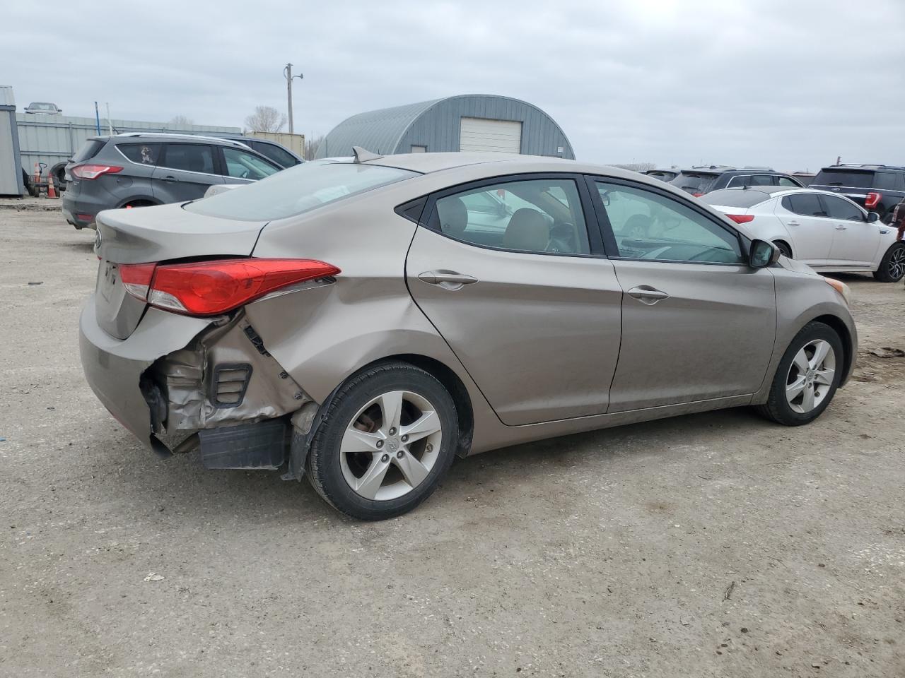 2013 Hyundai Elantra - Image 3
