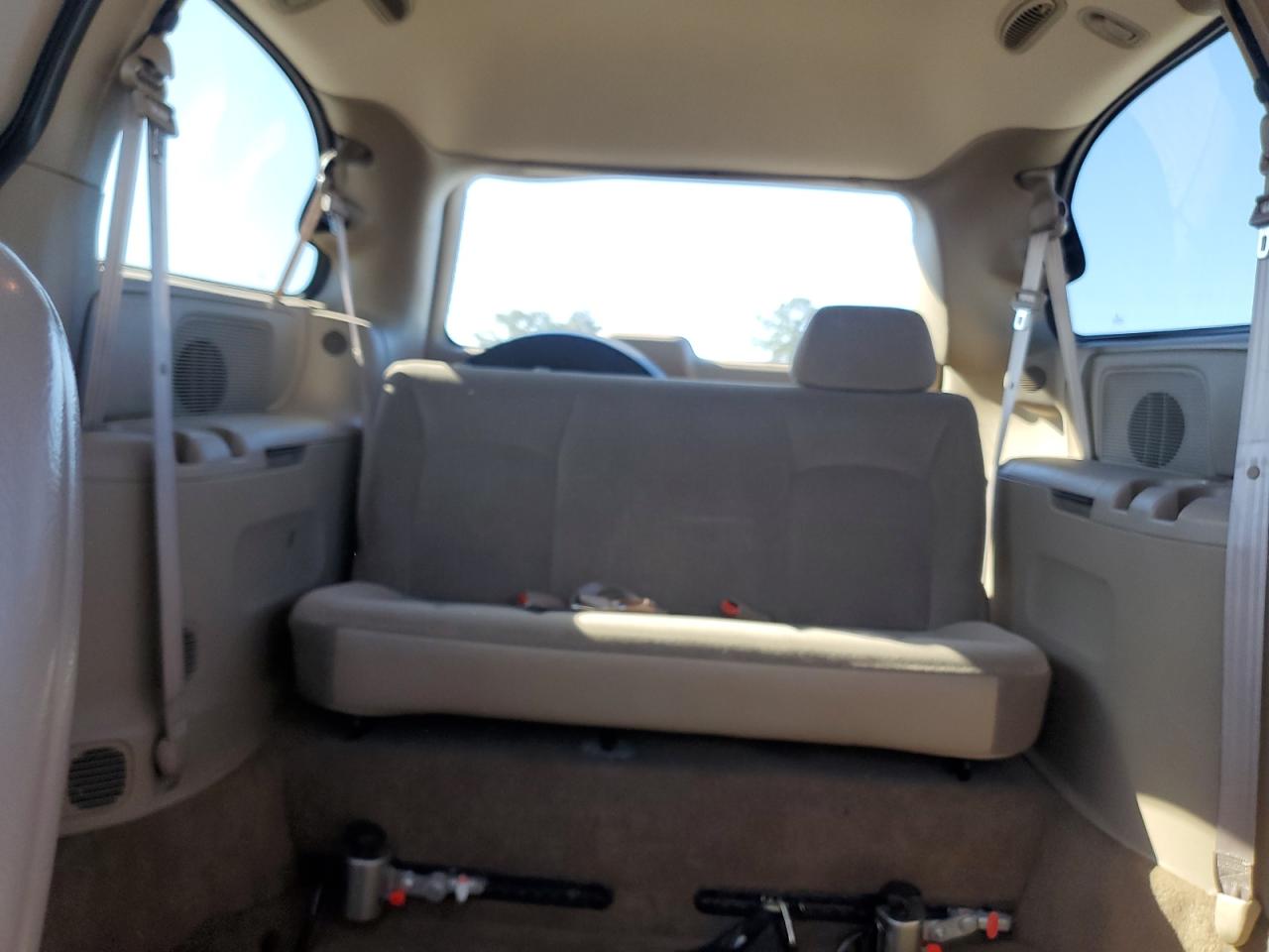 2003 Dodge Grand Caravan Sport VIN: 2D4GP44L73R207035 Lot: 49324265
