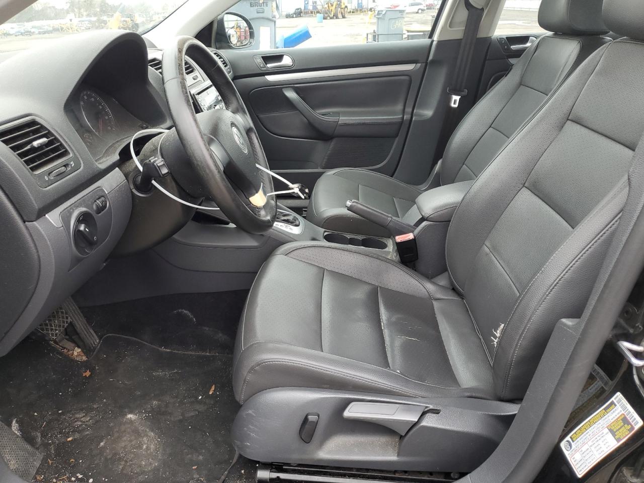 2008 Volkswagen Jetta - Image 7