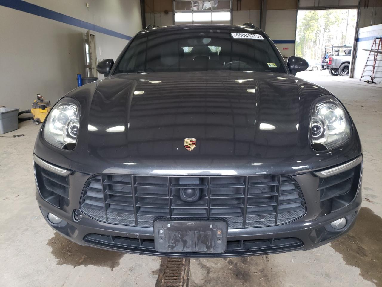 2018 Porsche Macan - Image 5