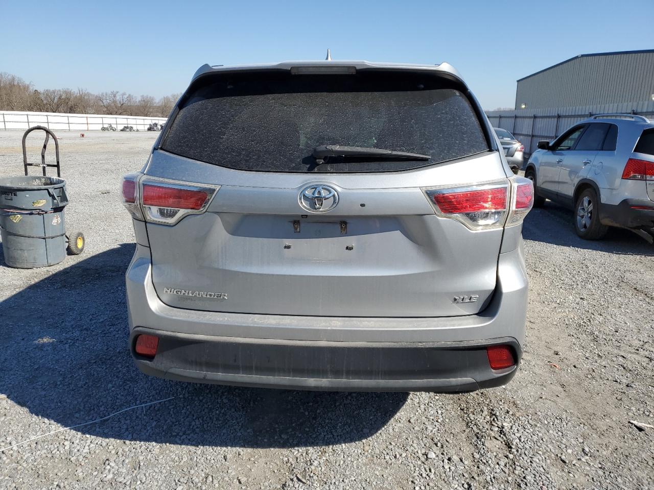 2016 Toyota Highlander - Image 6
