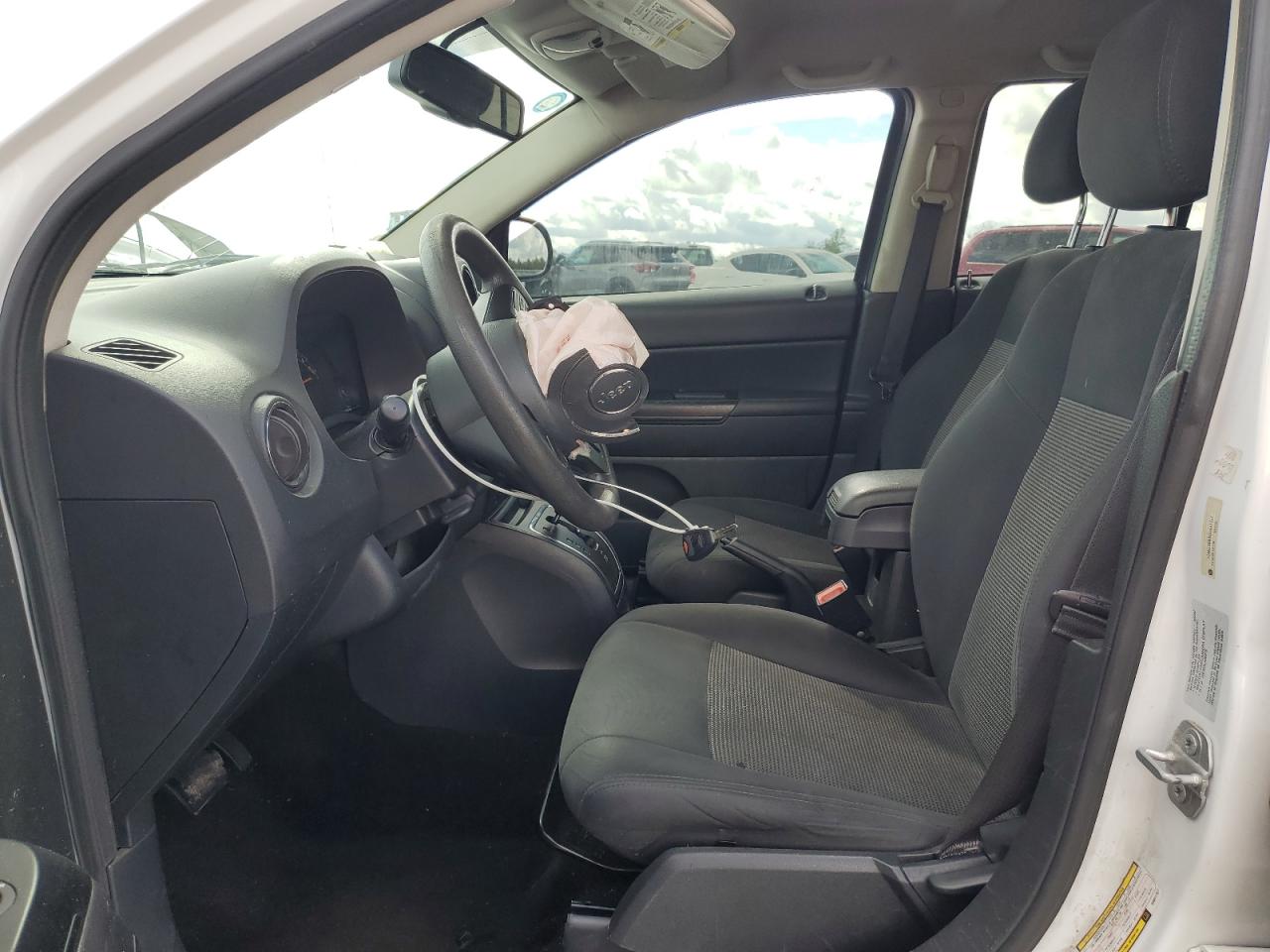 2016 Jeep Compass - Image 7