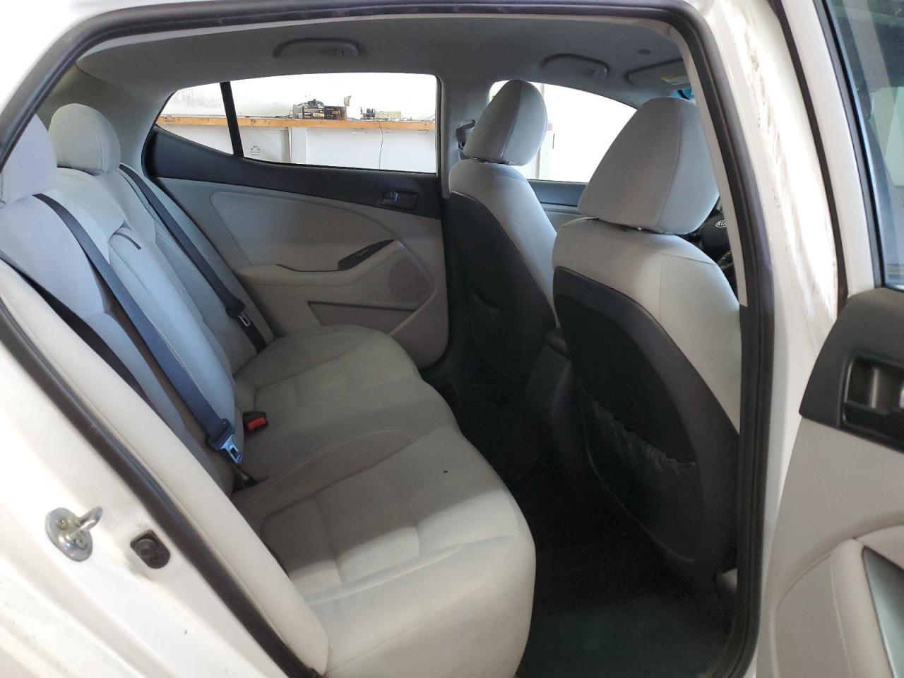 2012 Kia Optima - Image 10