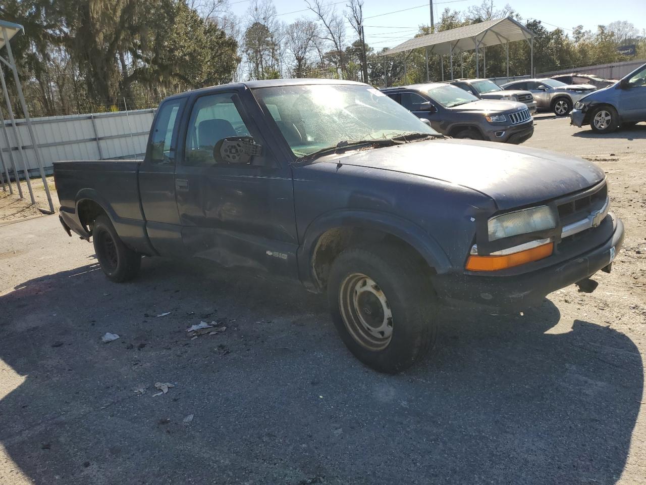 2002 Chevrolet S-10 Pickup - Image 4