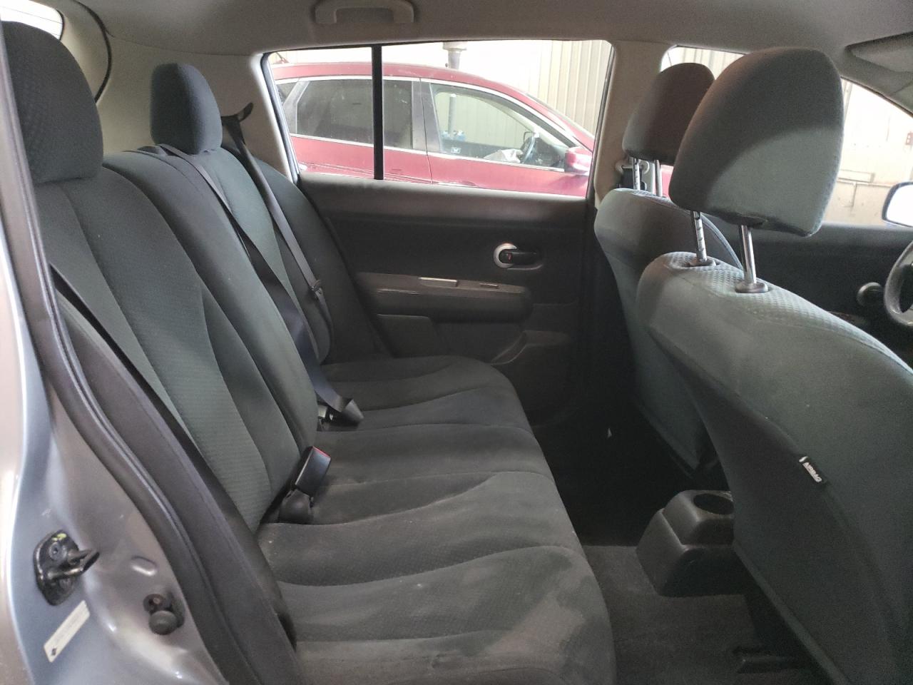 2012 Nissan Versa - Image 10