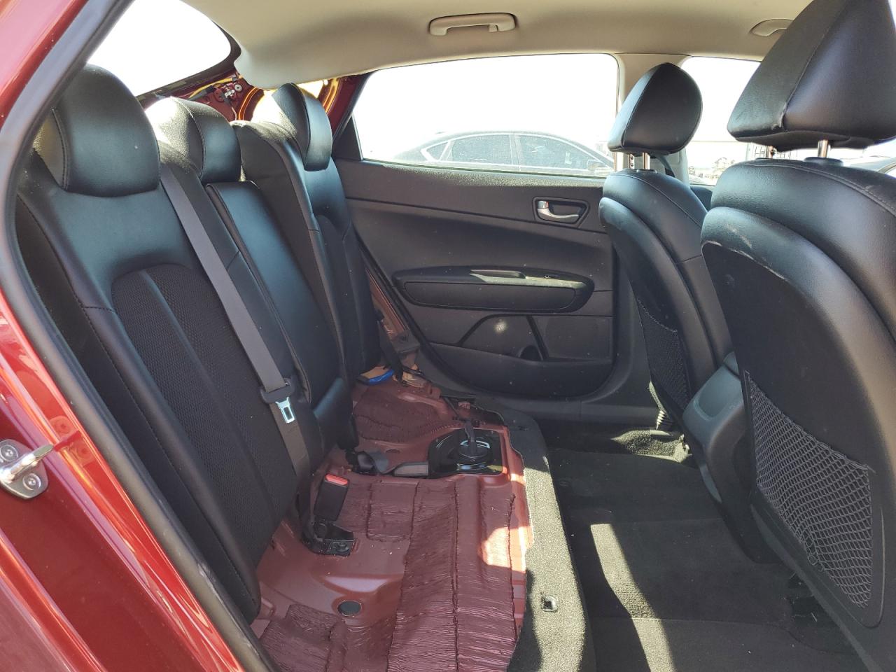 2019 Kia Optima - Image 10