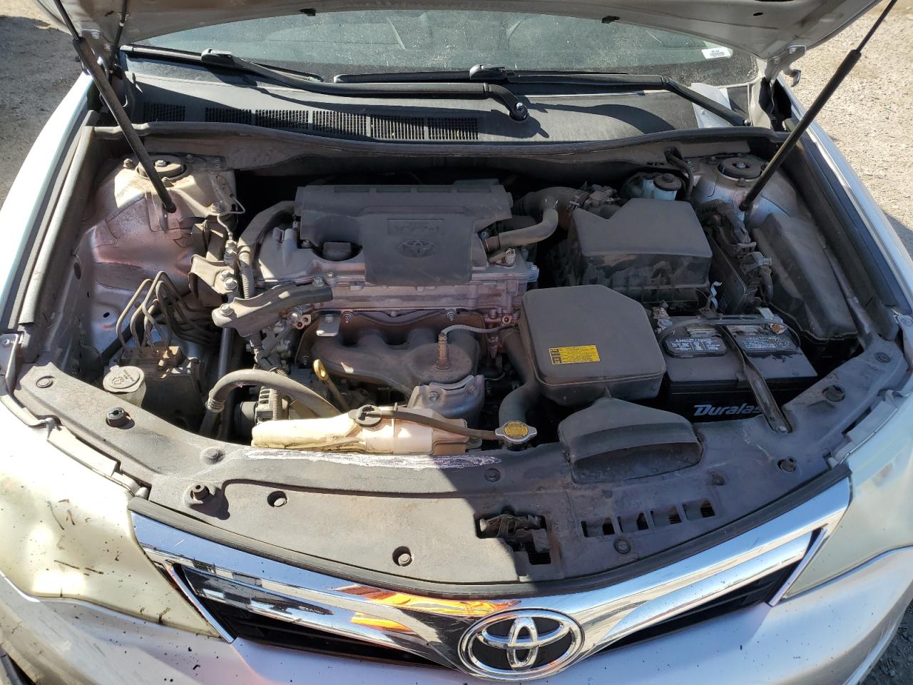 2014 Toyota Camry - Image 11