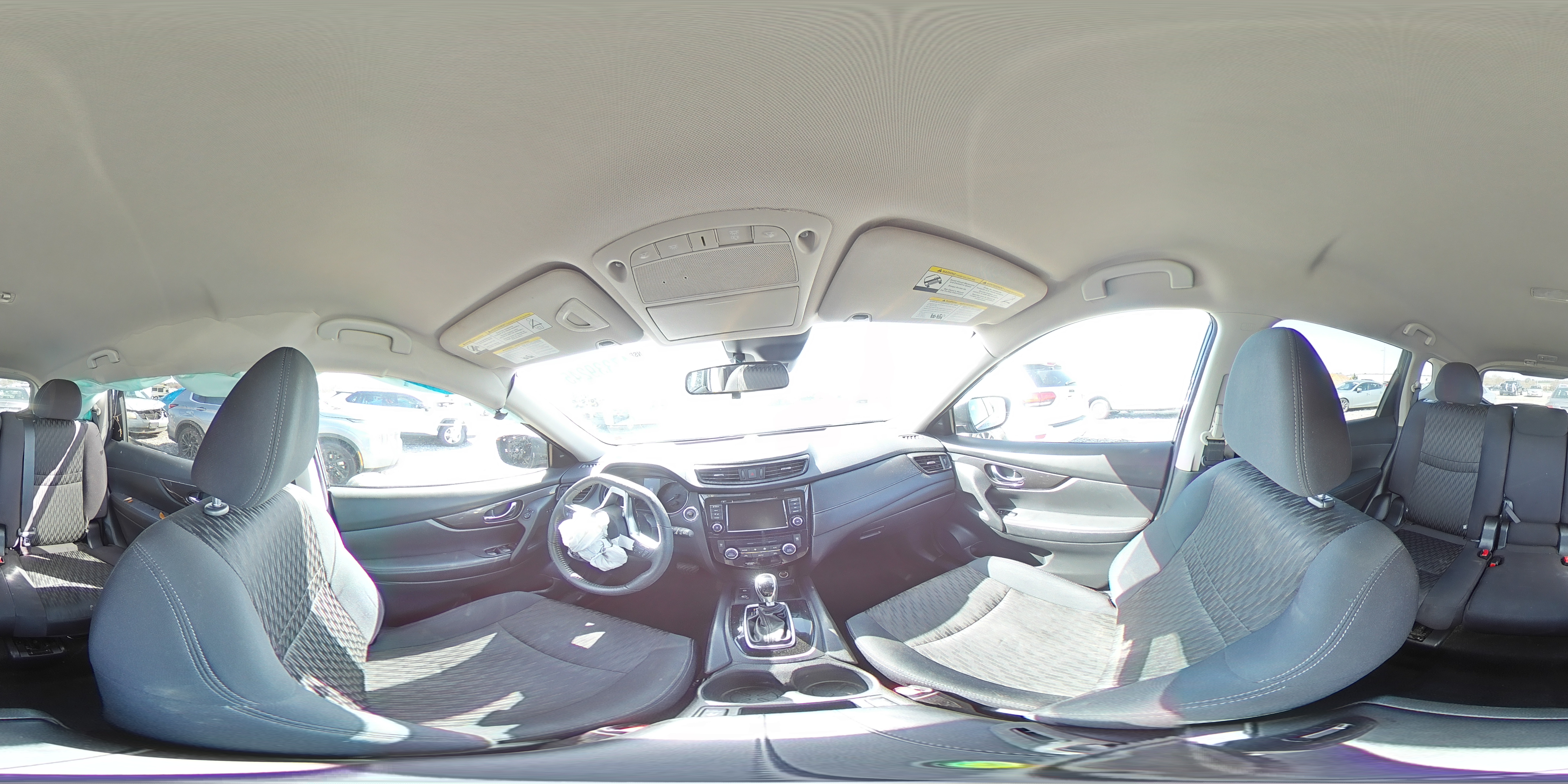 2019 Nissan Rogue - Image 14