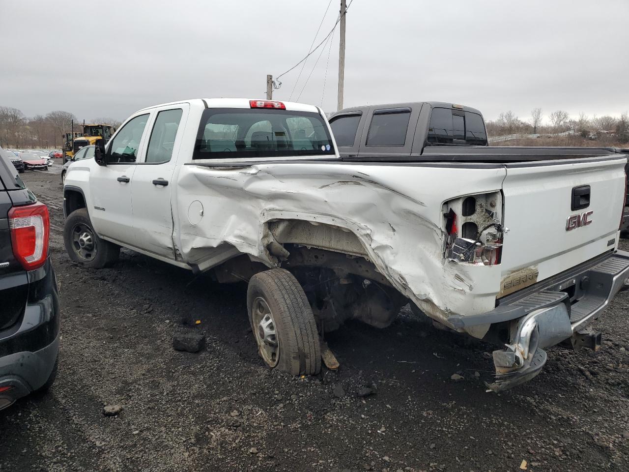 2019 GMC Sierra - Image 2