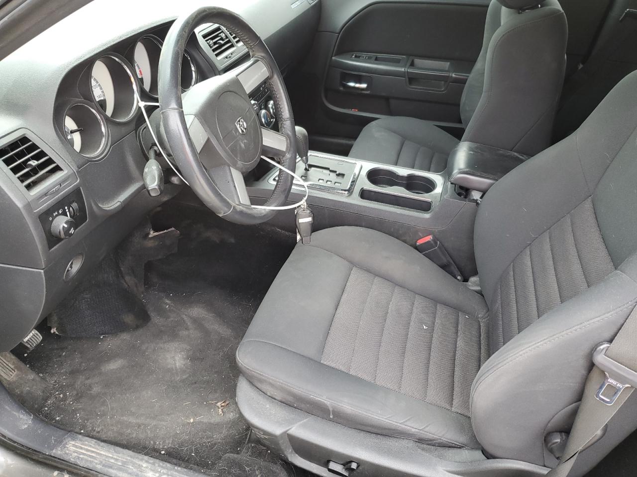 2010 Dodge Challenger - Image 7
