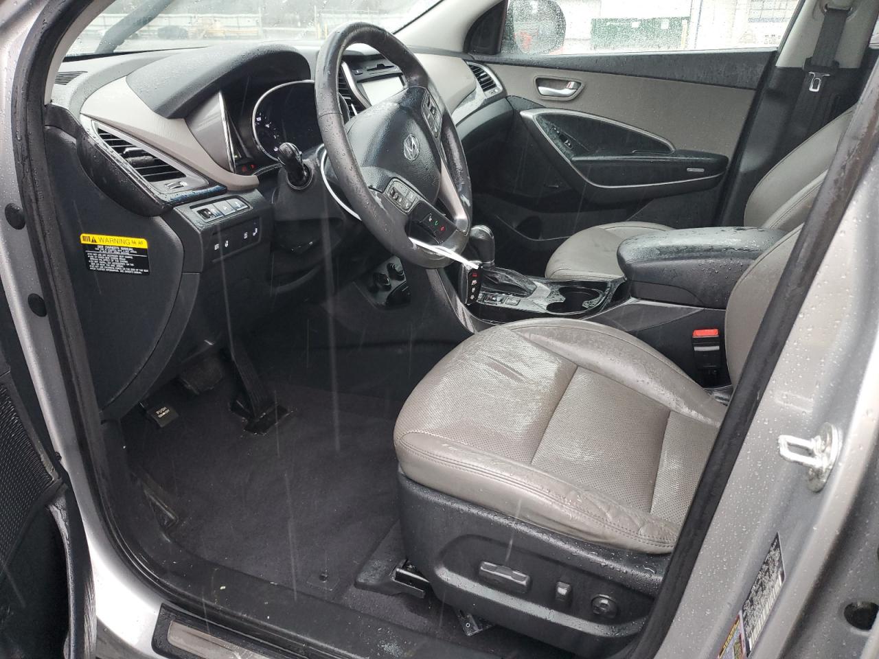 2015 Hyundai Santa Fe - Image 7