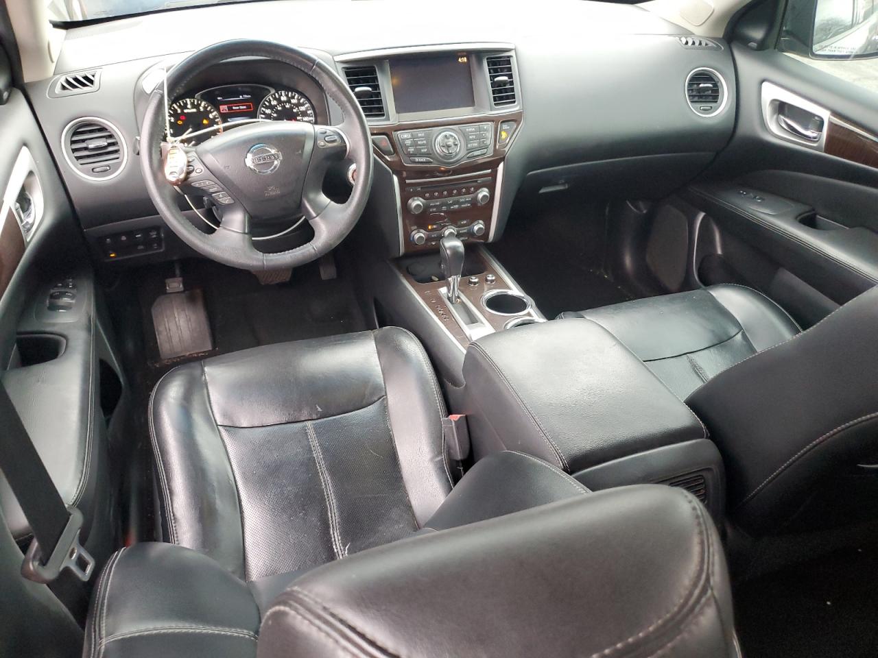 2015 Nissan Pathfinder - Image 8