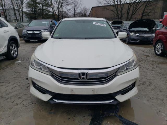 Sedans HONDA ACCORD 2016 Biały