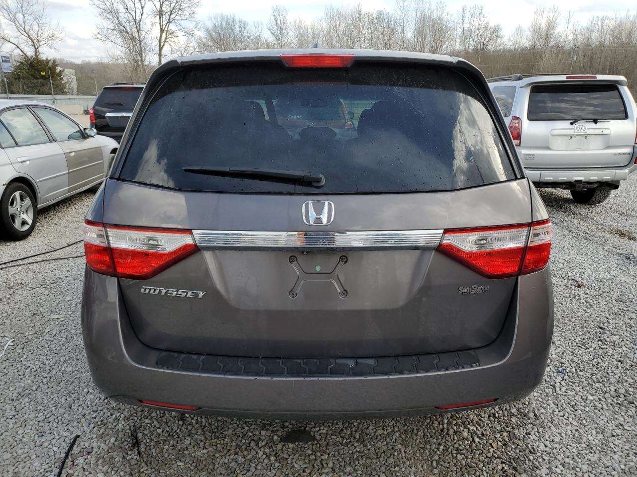 2011 Honda Odyssey - Image 6