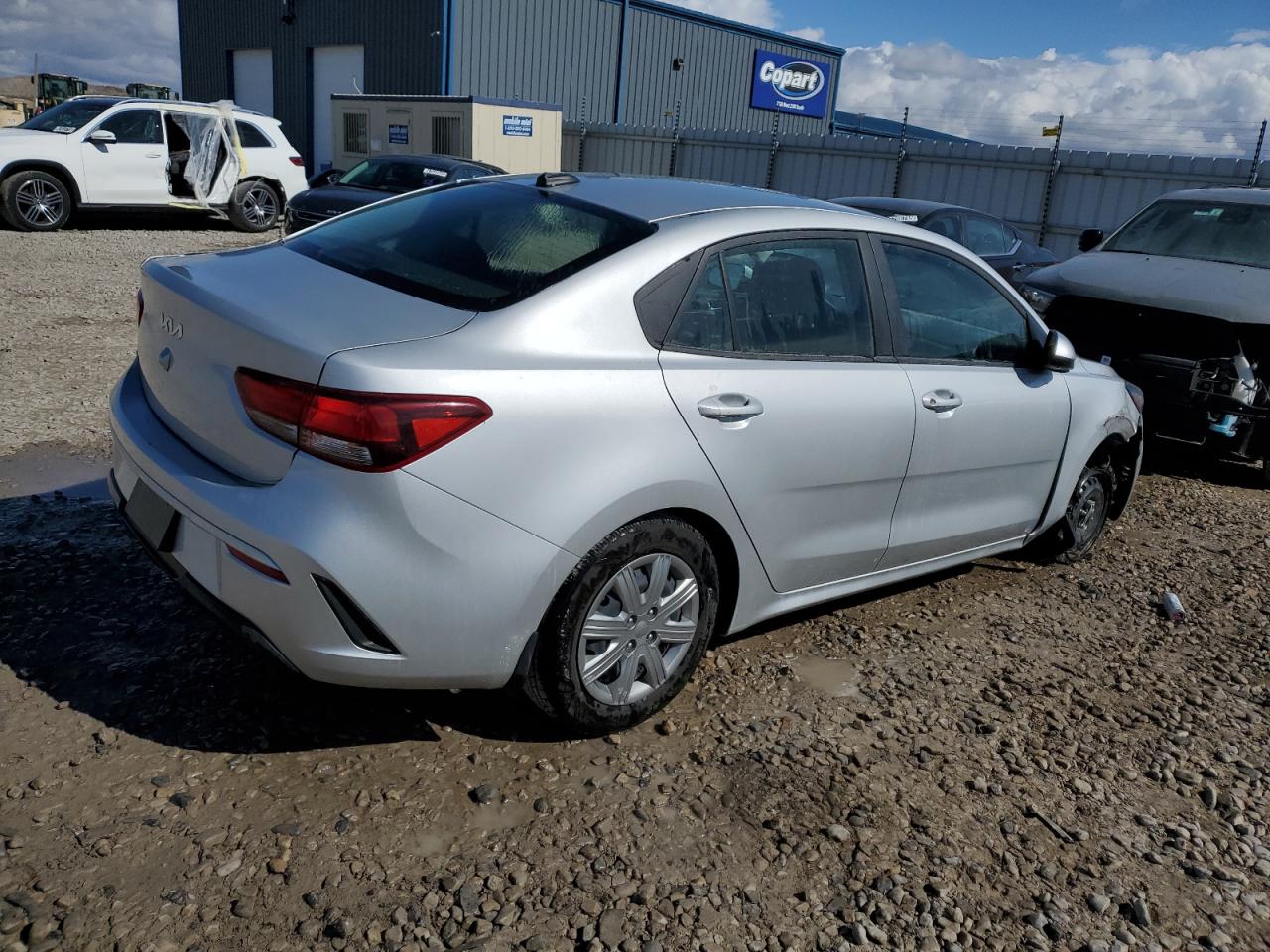 2022 Kia Rio - Image 3