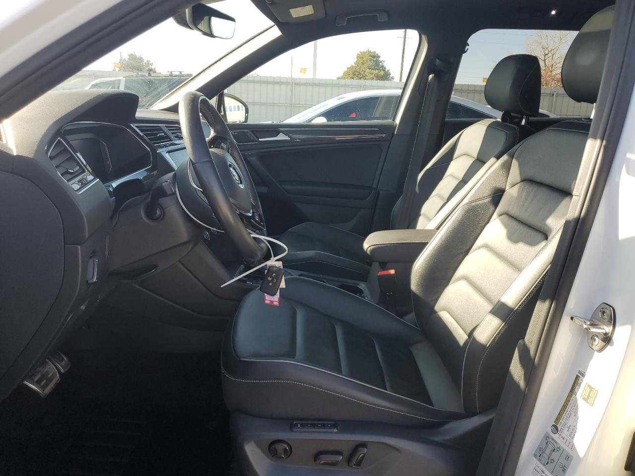 2021 Volkswagen Tiguan - Image 7