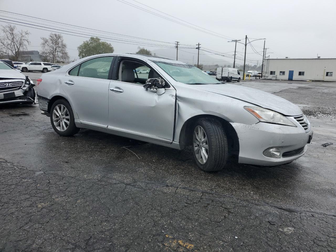 2012 Lexus ES - Image 4