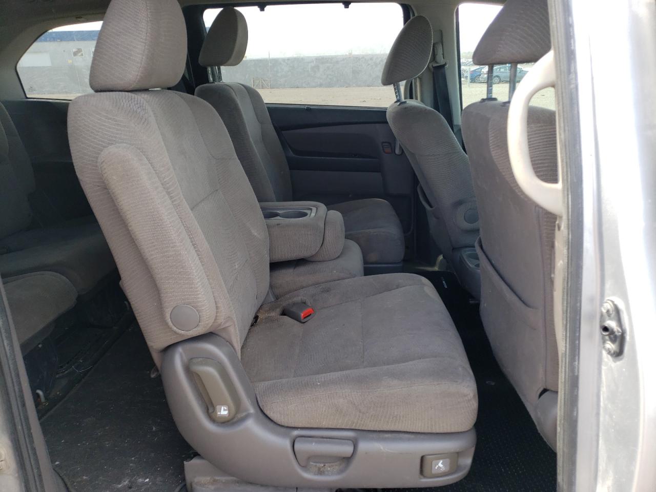 2012 Honda Odyssey - Image 11