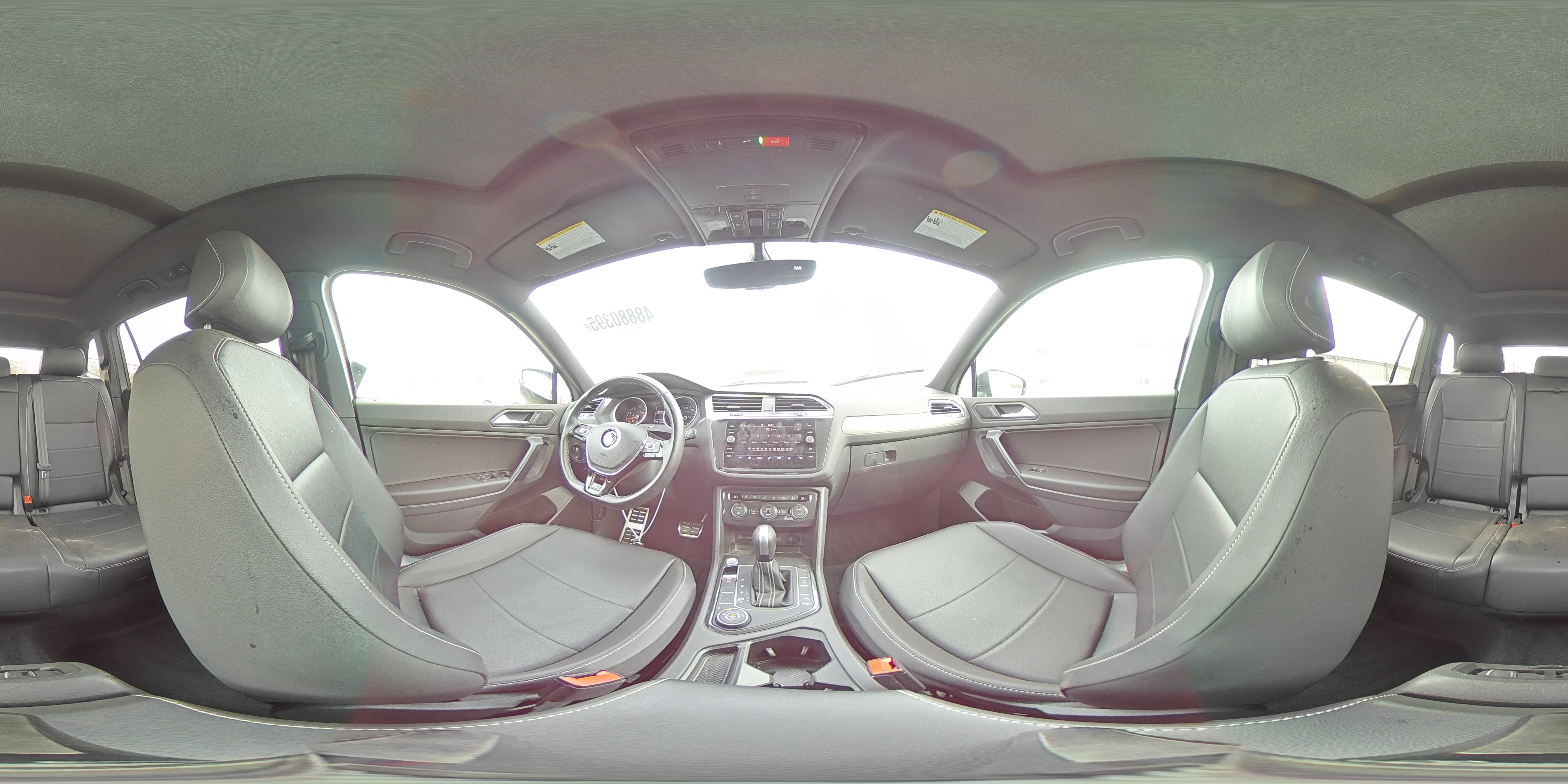 2021 Volkswagen Tiguan - Image 14