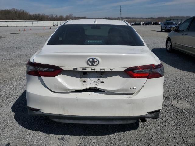  TOYOTA CAMRY 2021 Biały