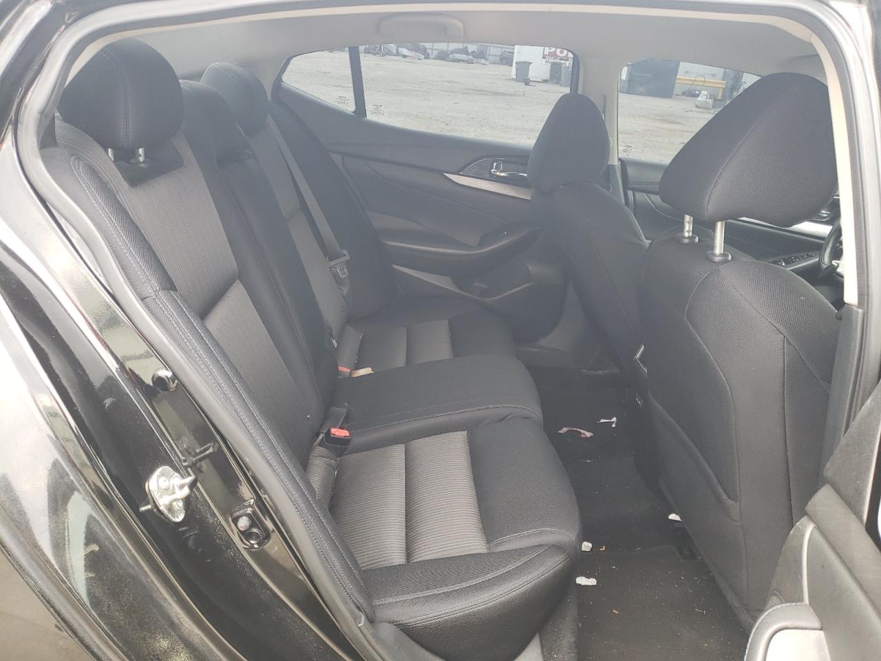 2018 Nissan Maxima - Image 10