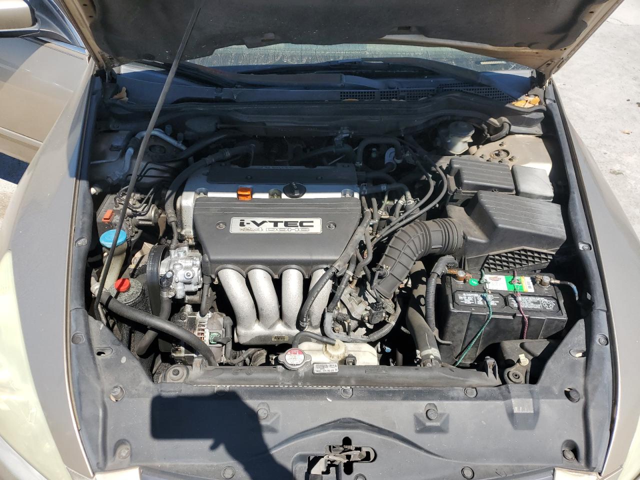 2003 Honda Accord - Image 12