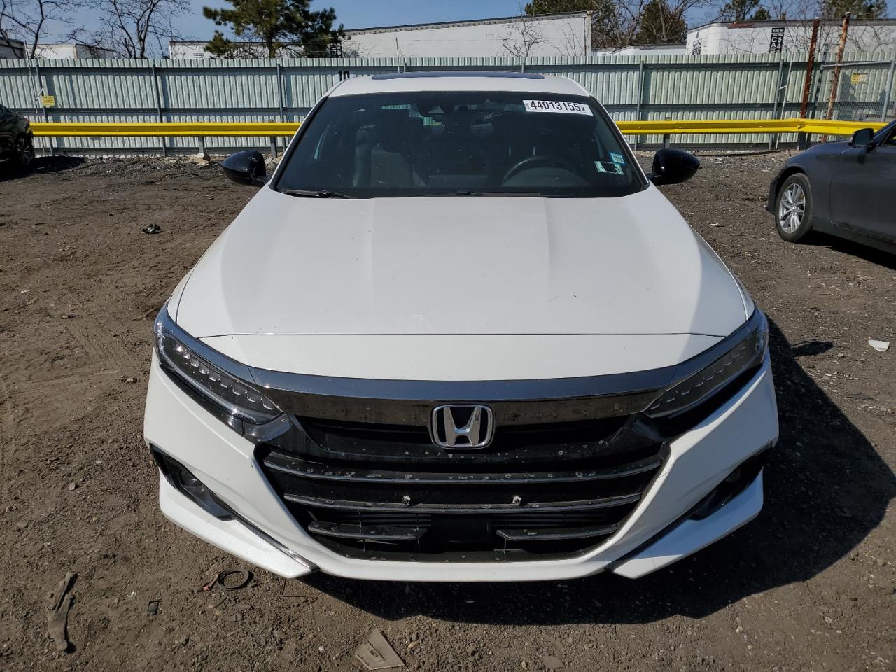 2022 Honda Accord - Image 5