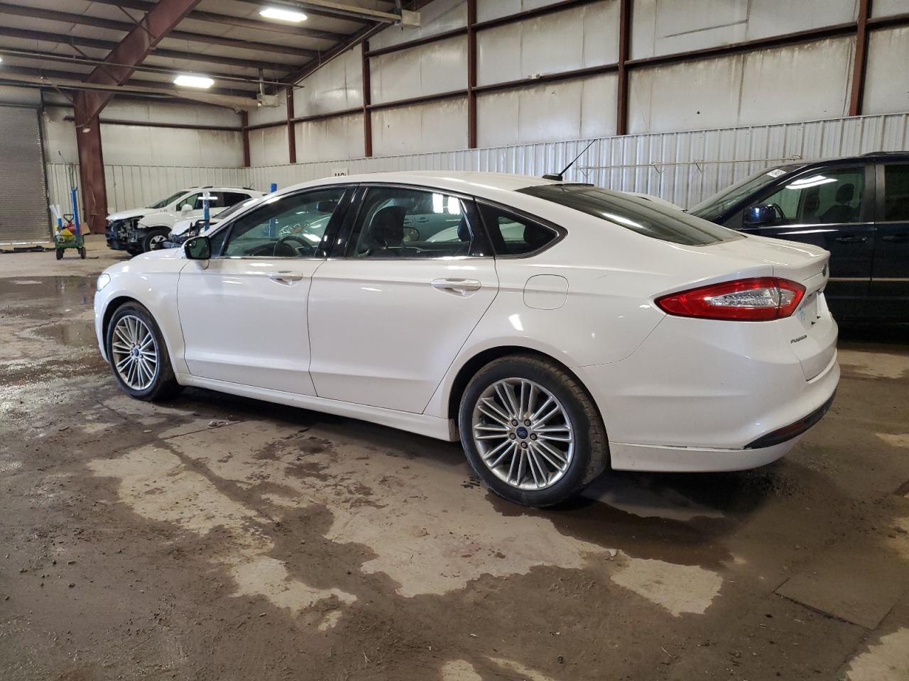 2014 Ford Fusion - Image 2