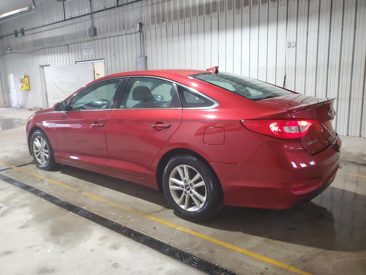 2015 Hyundai Sonata - Image 2