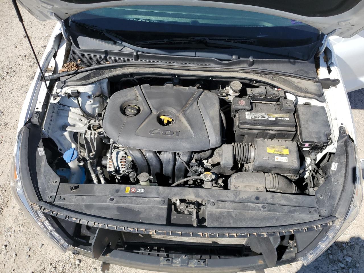2018 Hyundai Elantra - Image 12
