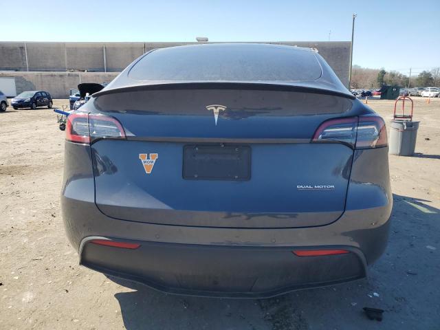 TESLA MODEL Y 2022 Silver