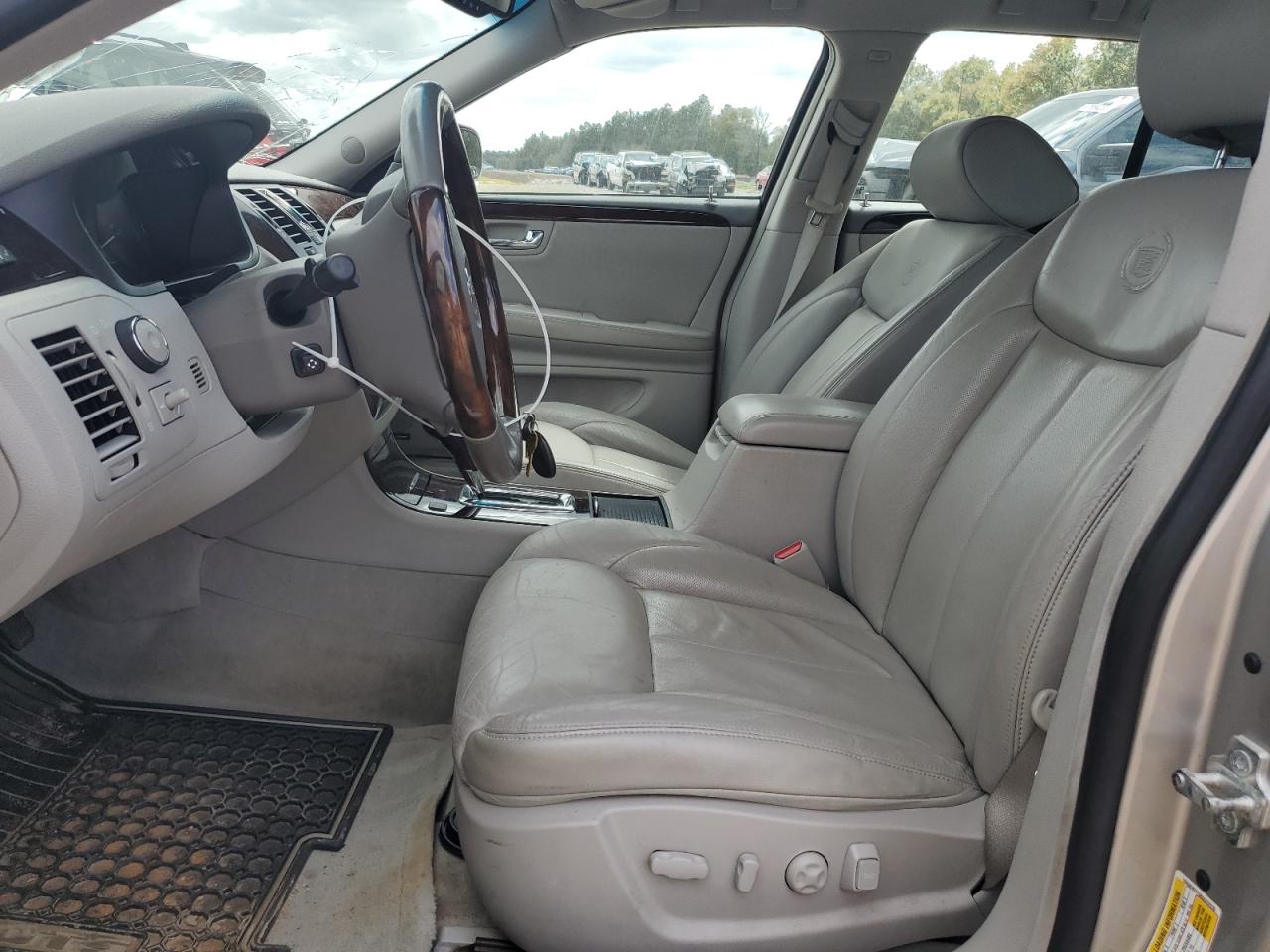 2006 Cadillac DTS - Image 7