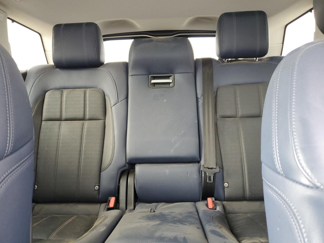 2020 Land Rover Range Rover - Image 10